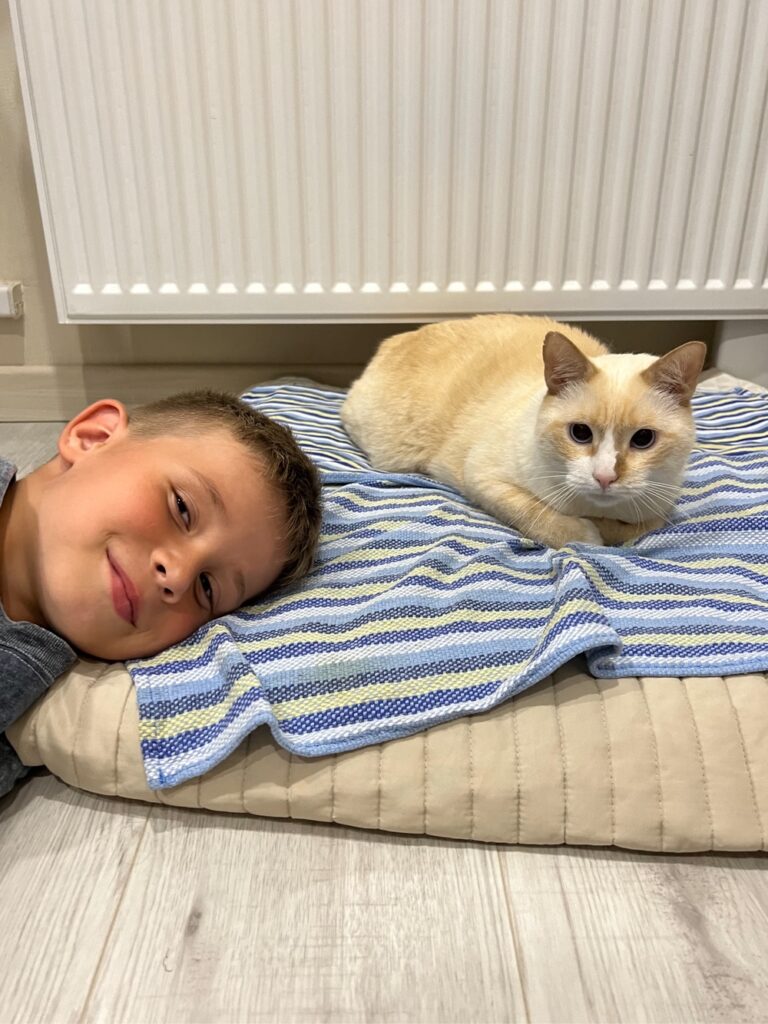 Вова Гущин и кот